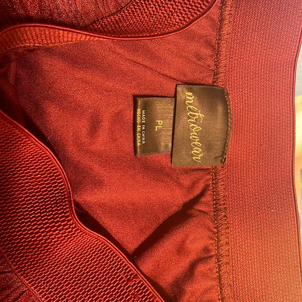 Burgundy petite large skirt